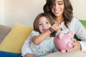 Las mesadas el dinero Consolidated Credit