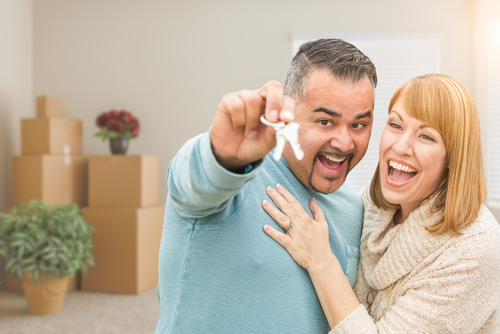 Los compradores de vivienda enfrentan nuevos obstáculos para aprovechar las tasas históricamente bajas.