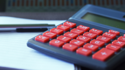 Utilice estas calculadoras financieras gratuitas para establecer estrategias para saldar deudas, comprar una casa o hacer que su dinero trabaje para usted.