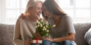 Cómo consentir a mamá sin afectar su presupuesto