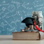 Préstamos estudiantiles: Cómo prepararse para la graduación y el pago de su deuda