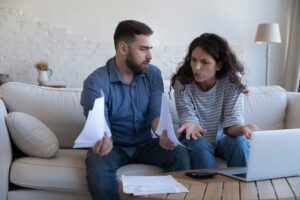 Consolidated Credit destaca el mal uso de las tarjetas de crédito en los hispanos como un enemigo silencioso para sus finanzas