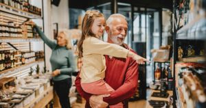 La trampa de los abuelos: Cuando el amor se convierte en deuda