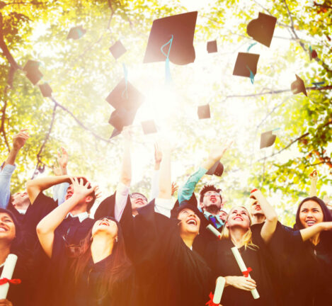 Students celebrate graudation